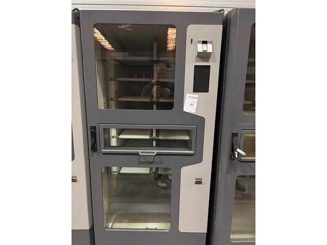 V90 - brood - automat - afbeelding 2 van  3