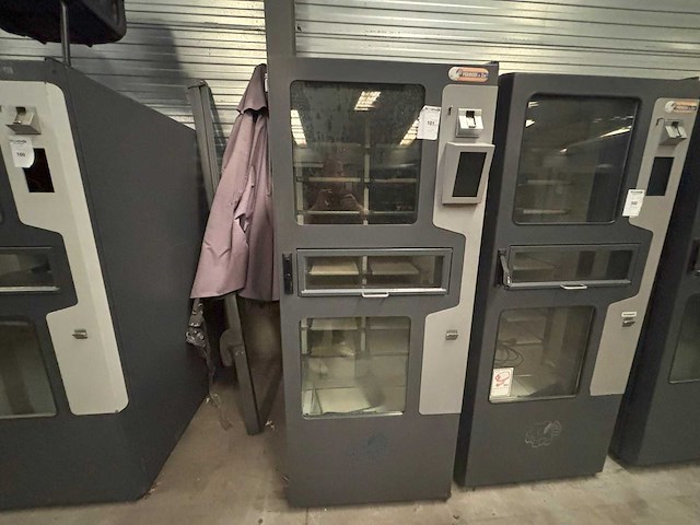 V90 - brood & voeding - automat - afbeelding 1 van  3