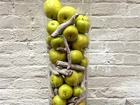 Vaas glas met appels h:60 cm - afbeelding 1 van  1