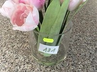 Vaas met bloemen - afbeelding 1 van  2