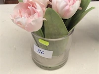 Vaas met bloemen - afbeelding 1 van  2
