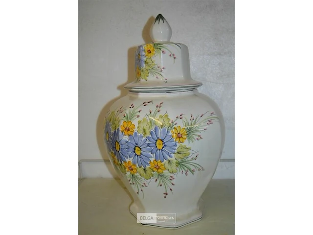 Vaas met deksel h=40cm (bloemenmotief) 1892 - afbeelding 2 van  3