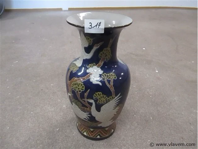 Vaas - afbeelding 1 van  3