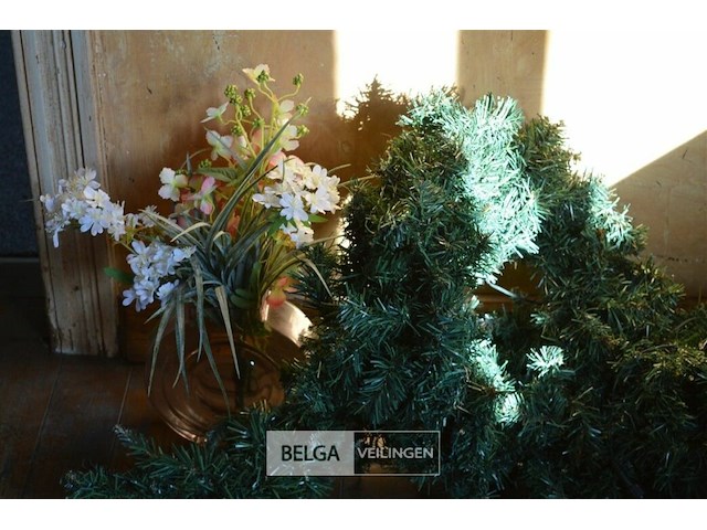 Vaasje +kerstdecoratie - afbeelding 2 van  4