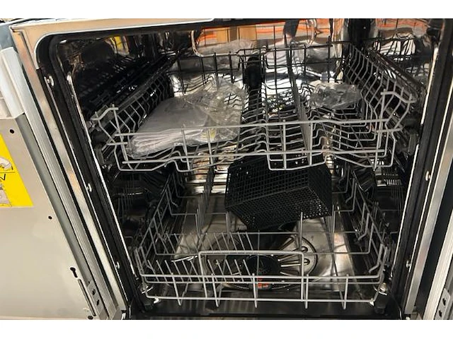 Vaatwas zanussi - afbeelding 3 van  8