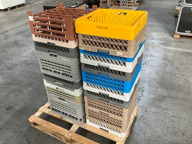 Vaatwasmachine hobart amx-10 a met bijhorende doorschuiftafels - afbeelding 10 van  19