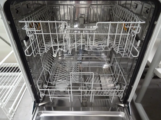 Vaatwasmachine miele - afbeelding 4 van  6