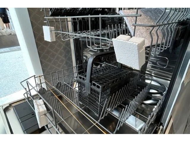 Vaatwasser zanussi - afbeelding 2 van  6