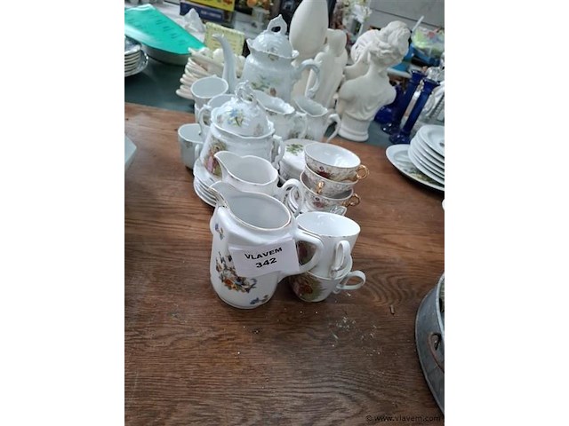 Vaatwerk - afbeelding 1 van  3