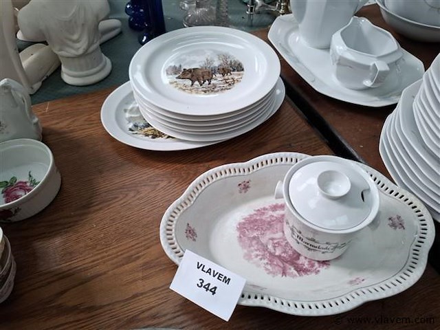 Vaatwerk - afbeelding 1 van  3