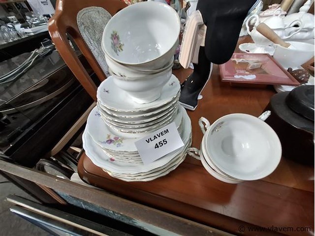 Vaatwerk - afbeelding 1 van  2