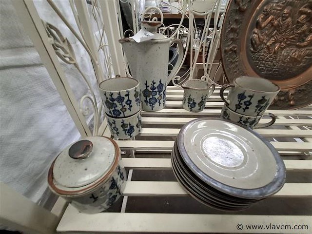 Vaatwerk - afbeelding 1 van  1