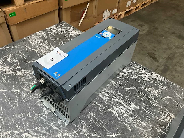Vacon 0100 frequentieregelaar - afbeelding 1 van  5
