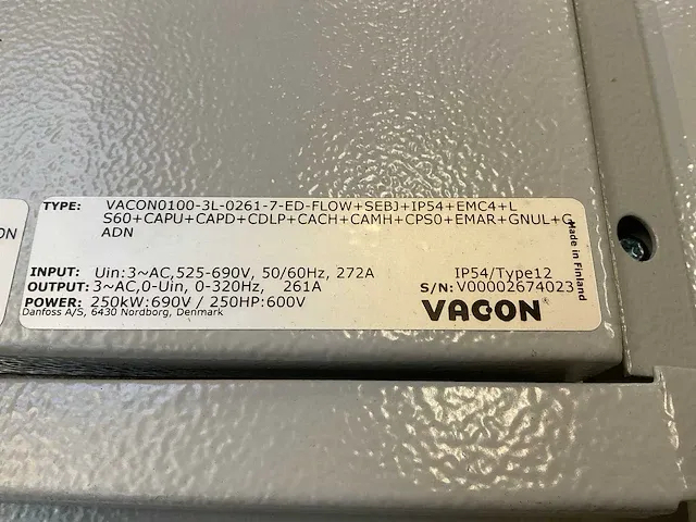 Vacon vacon0100-3l-0261-7-ed-flow frequentieregelaar - afbeelding 11 van  14