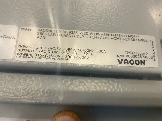 Vacon vacon0100-3l-0325-7-ed-flow frequentieregelaar - afbeelding 5 van  10