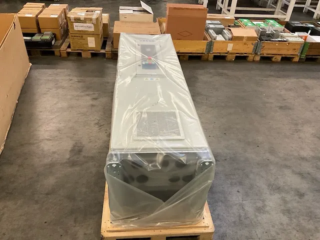 Vacon vacon0100-3l-0325-7-ed-flow frequentieregelaar - afbeelding 3 van  9