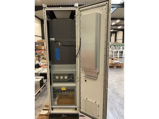 Vacon vacon0100-3l-0416-7-ed-flow frequentieregelaar - afbeelding 9 van  13