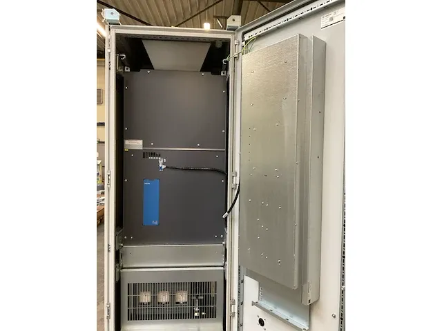 Vacon vacon0100-3l-0416-7-ed-flow frequentieregelaar - afbeelding 5 van  14