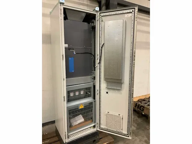 Vacon vacon0100-3l-0416-7-ed-flow frequentieregelaar - afbeelding 9 van  11