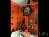 Vacuüm en brandstofpomp tester - afbeelding 2 van  2