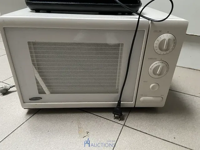 Vacuum machine en microgolfoven - afbeelding 3 van  3
