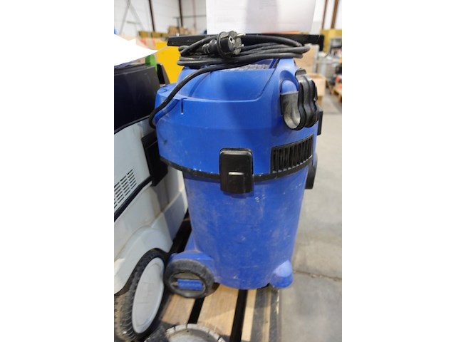 Vacuum nilfisk - afbeelding 2 van  3