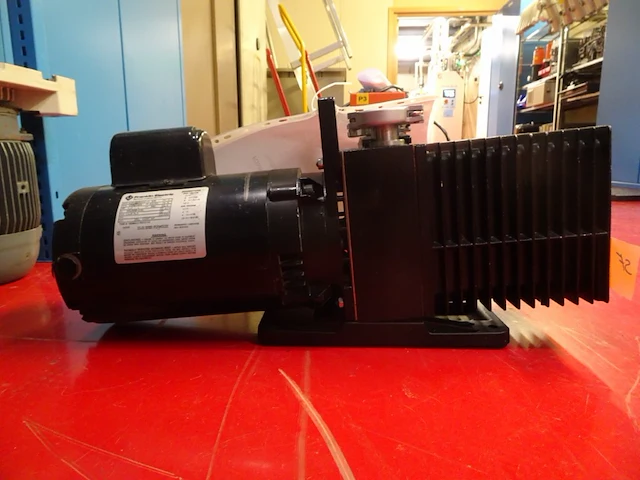 Vacuum pump alcatel - afbeelding 2 van  3