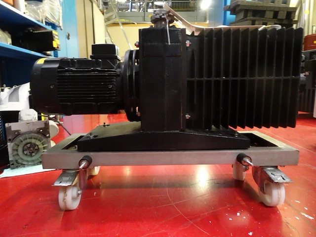 Vacuum pump alcatel - afbeelding 5 van  5