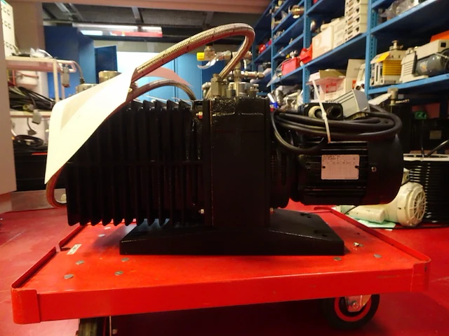 Vacuum pump alcatel - afbeelding 4 van  5