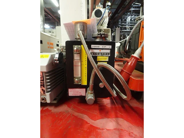 Vacuum pump alcatel - afbeelding 1 van  2