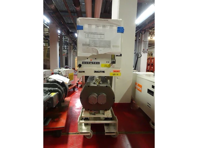 Vacuum pump alcatel - afbeelding 4 van  7