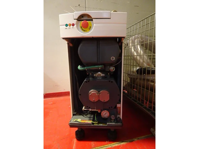 Vacuum pump alcatel - afbeelding 1 van  6