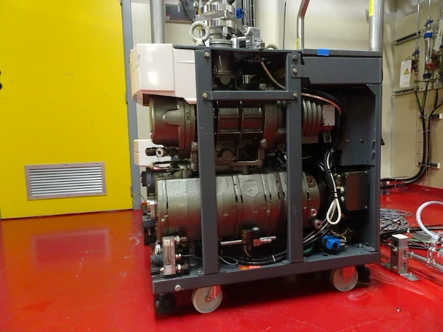 Vacuum pump alcatel - afbeelding 3 van  7