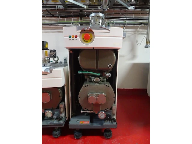 Vacuum pump alcatel - afbeelding 1 van  5