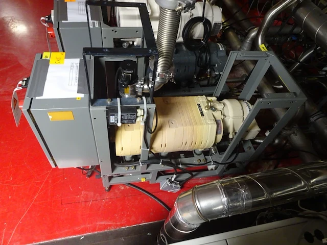 Vacuum pump alcatel - afbeelding 3 van  6
