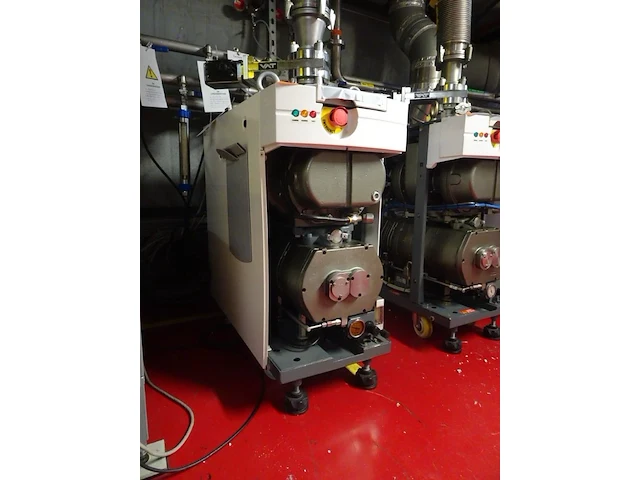 Vacuum pump alcatel - afbeelding 3 van  6