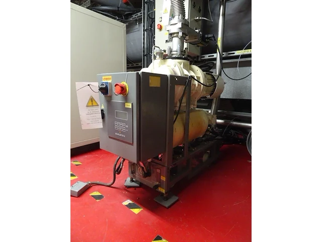 Vacuum pump alcatel - afbeelding 2 van  7