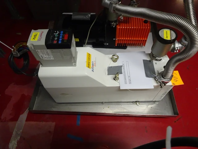 Vacuum pump alcatel - afbeelding 7 van  8