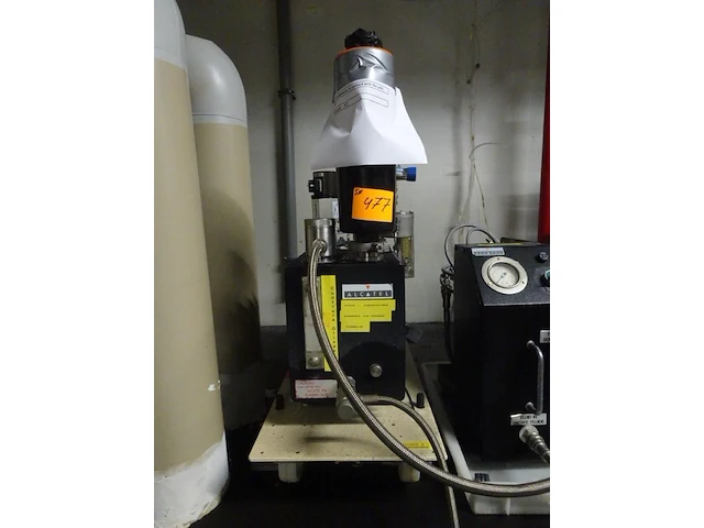Vacuum pump alcatel - afbeelding 1 van  5