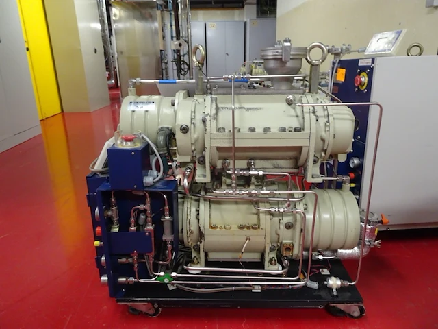 Vacuum pump ebara - afbeelding 7 van  8
