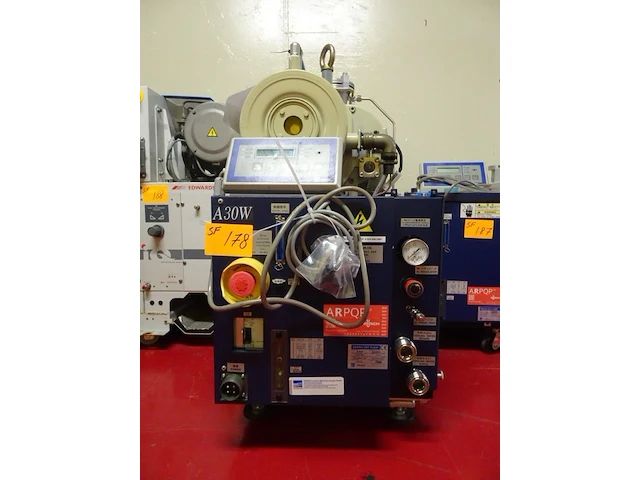 Vacuum pump ebara - afbeelding 1 van  9