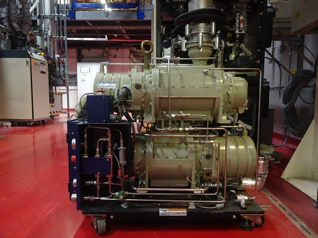 Vacuum pump ebara - afbeelding 6 van  7