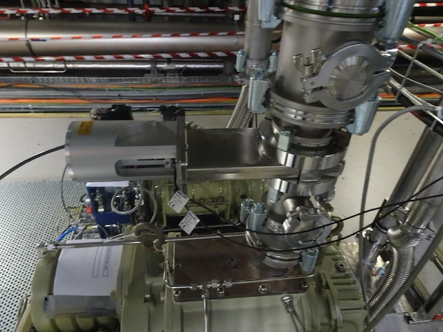 Vacuum pump ebara - afbeelding 6 van  7