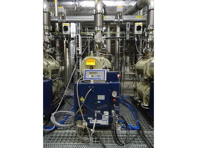 Vacuum pump ebara - afbeelding 1 van  6