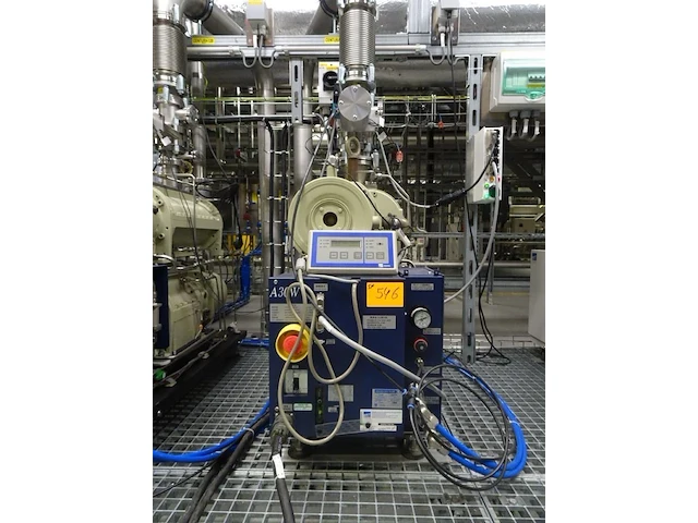 Vacuum pump ebara - afbeelding 1 van  6