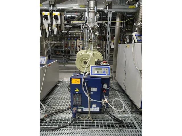 Vacuum pump ebara - afbeelding 1 van  6