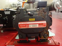 Vacuum pump edwards - afbeelding 1 van  4