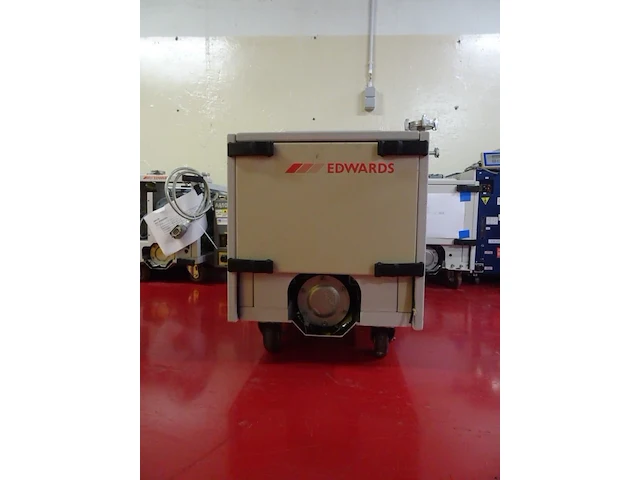 Vacuum pump edwards - afbeelding 1 van  5