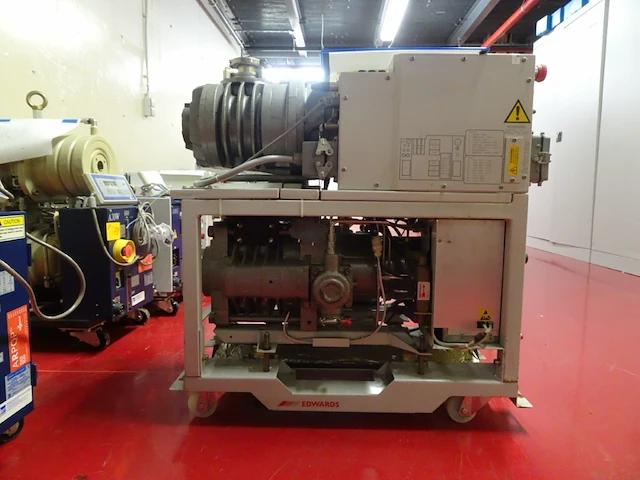 Vacuum pump edwards - afbeelding 3 van  9