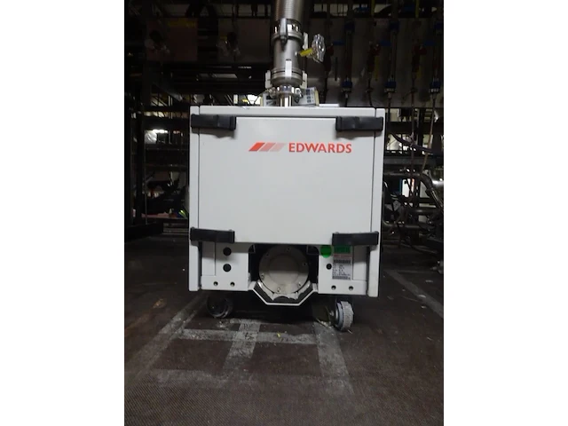 Vacuum pump edwards - afbeelding 1 van  4